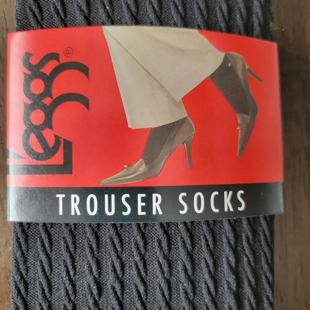 2 Pair L'eggs Ladies Trouser Knee-Hi Socks Black Size 5-9 Diamond Solid NEW